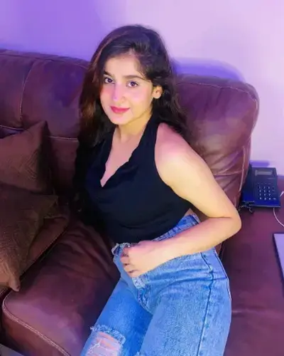 Call Girls Versova Cash On Delivery